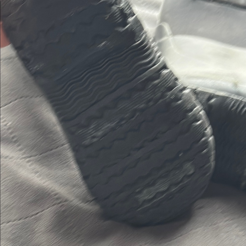 Bogs Black Waterproof Mid-Calf Rain & Snow Boots - Picture 4 of 9
